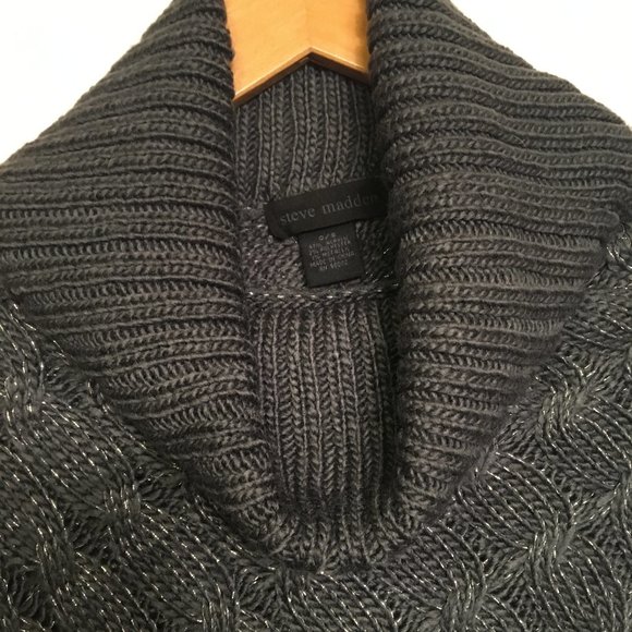 Steve Madden Grey Asymmetrical Cowl Neck Poncho - Picture 5 of 6